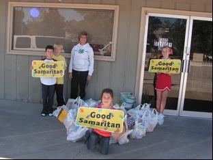 Community Food Drive 4-H youth helped organize the distribution of 1,000 food