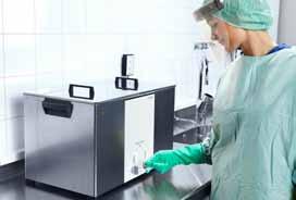 Getinge Ultrasonic 0 Ultrasonic cleaning unit with -liter bath capacity, suitable for cleaning a few small instruments. Equipped with dry-run protected heating to further support the cleaning process.