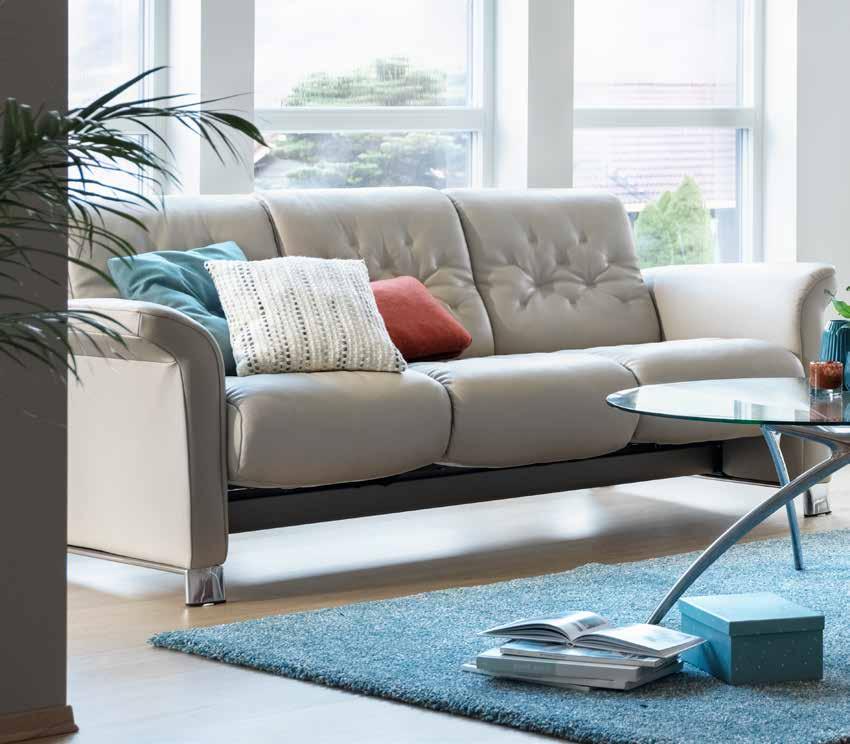 14/15 Individual comfort Stressless Metropolitan sofa with BalanceAdapt comes in both high back and low back options with individually adjustable seats.