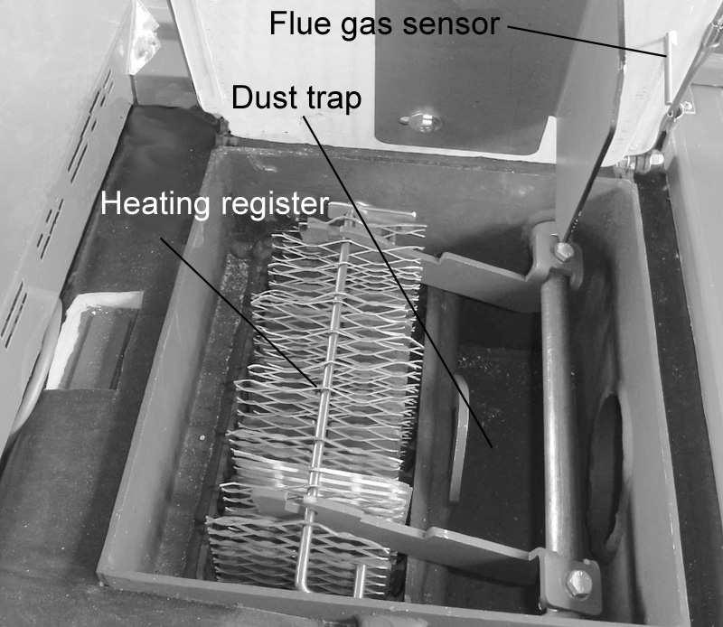 Figure 20: Heating register The flues are thoroughly cleaned using the provided cleaning brush. It may be necessary to vacuum out the dust trap again after cleaning the flues.