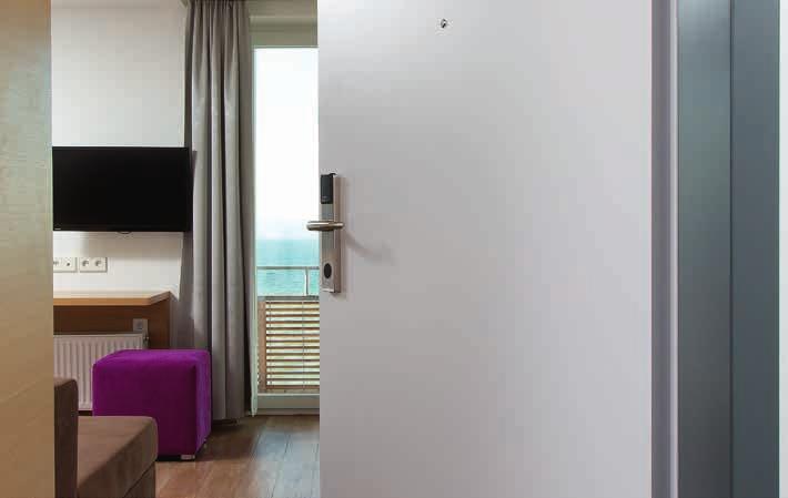 Dialock in the hotel / PRODUCT OVERVIEW DT LITE Door terminal The COMplete door system from a single