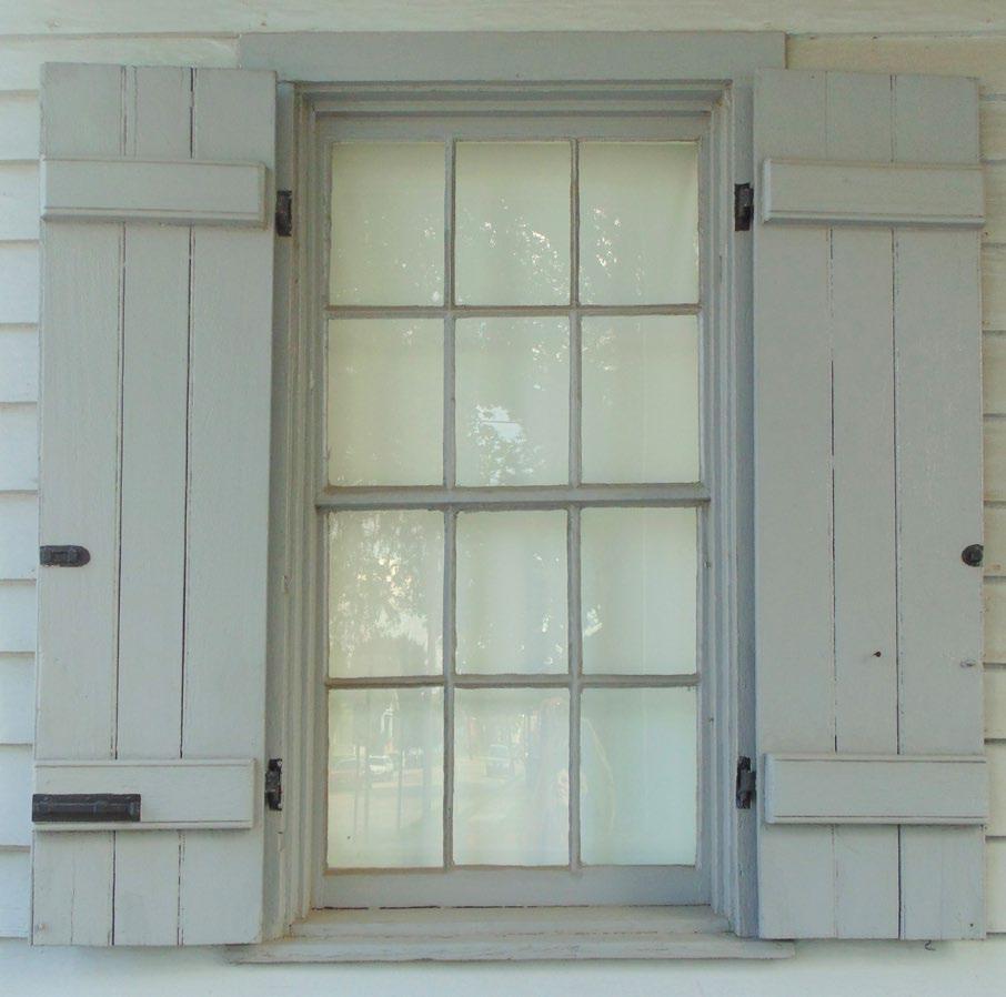 Toward the end of the Creole period, facades were sometimes embellished with Greek Revival door