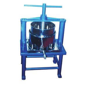 Screw Press Screw Press is used for continuous extraction of juice from herbs, vegetables and coconut milk from disintegrated coconut pieces using screw press technology.