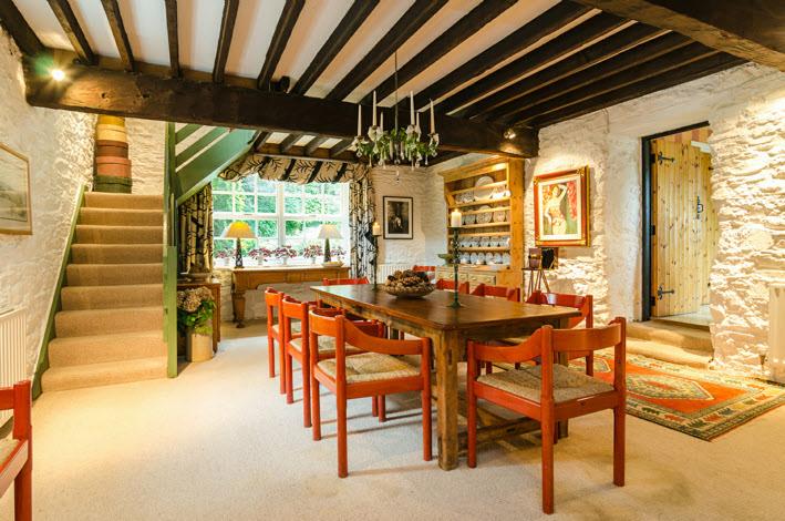 The Property Comprises: THE MILL HOUSE RECEPTION HALL: Polished Travertine tiled floor, pine