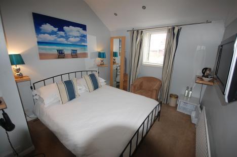 2 The Sea Breeze is one of Brighton s most highly rated Boutique Bed and Breakfasts, located in a popular trading position in the famous Kemp Town district of the City and being readily accessible to
