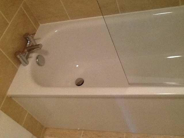 Comparison Bathroom - Basin (continued) Bathroom - Bath/Shower Bathroom - Bath/Shower White enclosed bath, white front