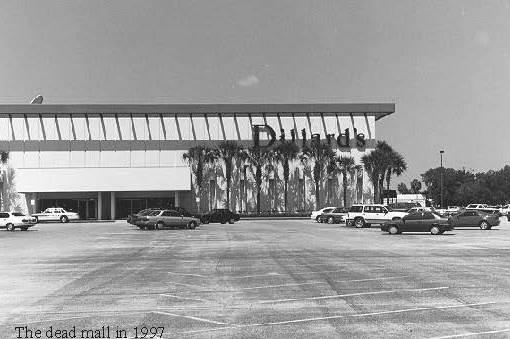 WINTER PARK VILLAGE, Florida 40 acre dead mall with one building in