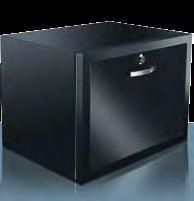 Highly flexibel system of dividers and bottle fingers DM 50 D: with a decorative anthracite panel and handle DM 50 F: