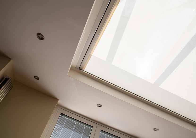 Skylight SKYLIGHT BLINDS The Apollo Elegance Skylight system is a horizontal skylight blind system, designed to transform lantern roofs, skylights and orangery roofs effortlessly.