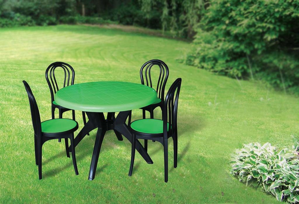 BLOOM 4 SEATER CROSS LEGGED ROUND DINING TABLE