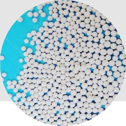 Resin Contamination DESICCANT-FREE OPERATION Non-desiccant operation means: Uniform dew point year round. No valves. No desiccant to contaminate resin. No desiccant replacement.