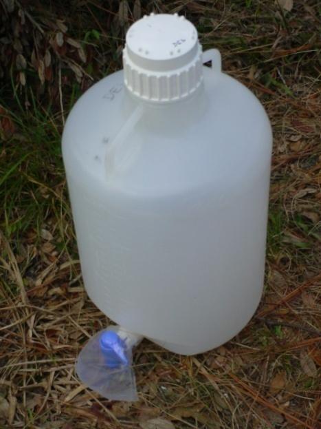 Field Cleaning Materials Tap water DI water Tub or