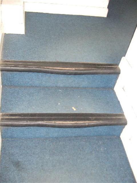 Building 22 ground floor cloakroom steps: Steps do not have a