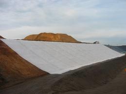 The geotextile components of a GCL could be either woven or nonwoven.