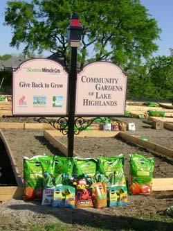 Developing a program for Dallas Involvement to date: Community gardens in Dallas have grown organically with no municipal coordination In 2008, City partnered with Lake Highlands Area Improvement
