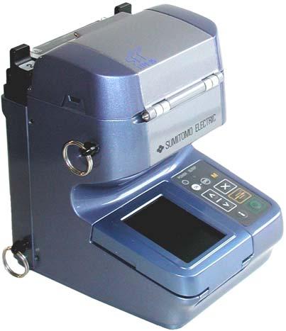 User Guide T-25S-L (Coating Clamp) T-25U-L (Coating Clamp) DESCRIPTION The T-25 is a fast compact fusion splicer, designed for joining optical fibres where the unit s small size and low weight are