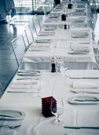 The banqueting system can deliver servings in oven dishes, trays or plates. Using the regeneration function meals can be reheated cleanly and efficiently without drying out. Large banqueting events.