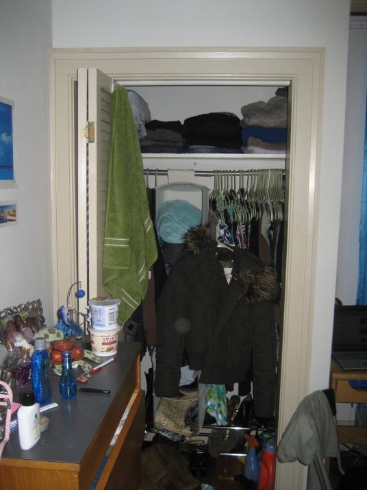 2 (Single) Floor: Carpeted Bureau (Drawers and Hanging Space) Closet: No