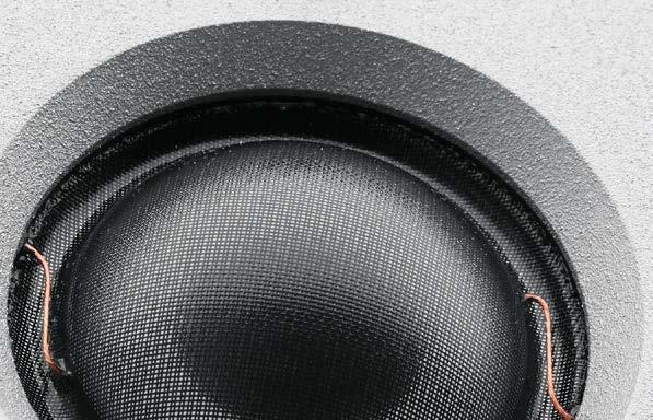 and special dispersion character convey an unmistakably high-end sound quality.