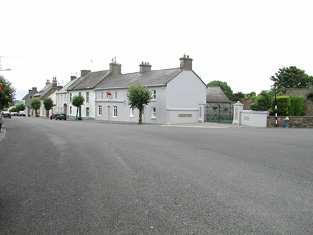 1.0 General Introduction and Development Context Location Silvermines village is located approximately 9km south west of Nenagh and at the junction of two regional roads, the R-499 and R-500.