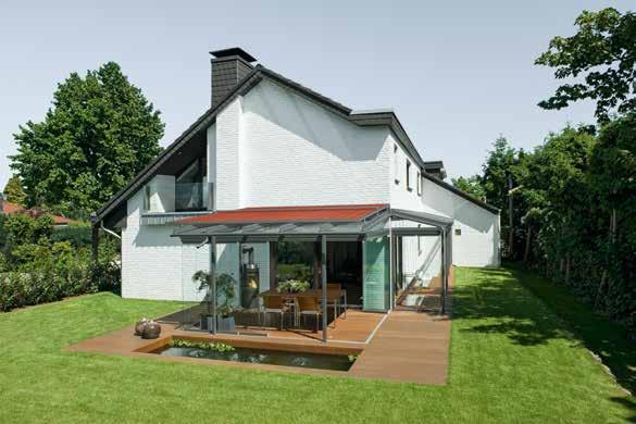Even more shade Think big: The W10 and W20 conservatory awnings now offer even more shade.