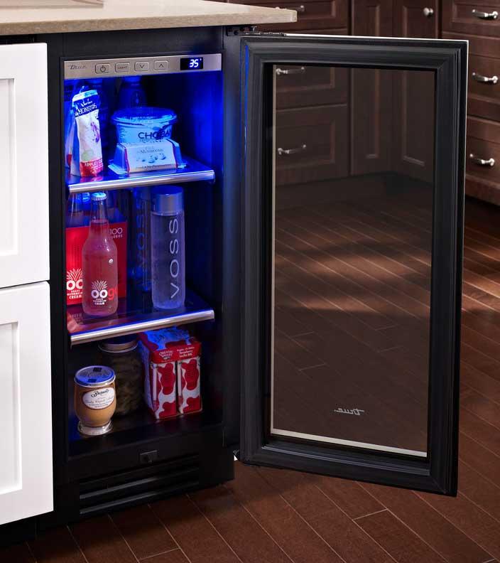Undercounter Refrigerators 21 Beverage Centers Beverage centers are undercounter refrigerators with the ability to store wine. You can store wine, beer, soda, water as well as a 16 deli tray.