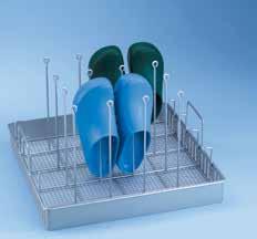 fitted with 4 holders E 485 for 9 kidney dishes Sample features: E 484 with 4 x E 486 holders