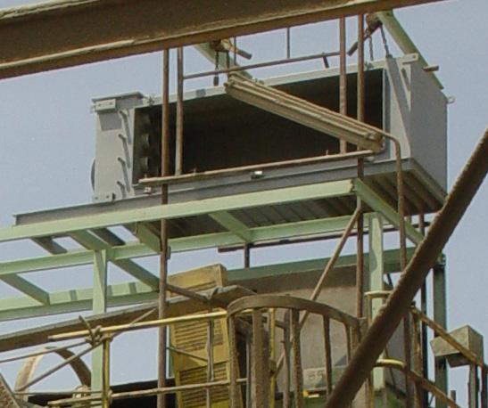 The existing collector was dedicated to the ventilation of other not so critical areas. The CFS s collectors were installed on top of the bucket elevators and were operated only when needed.