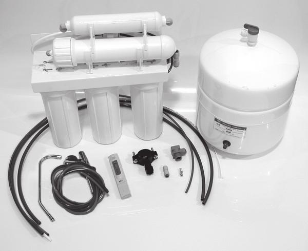 ET5000 SYSTEM H C G B E D A I F A. Faucet and tubing B. Drain clamp C. Easy Tap Adapter D. Screws E. Union Coupling F. R/O tubing G. Storage tank with ball valve H.