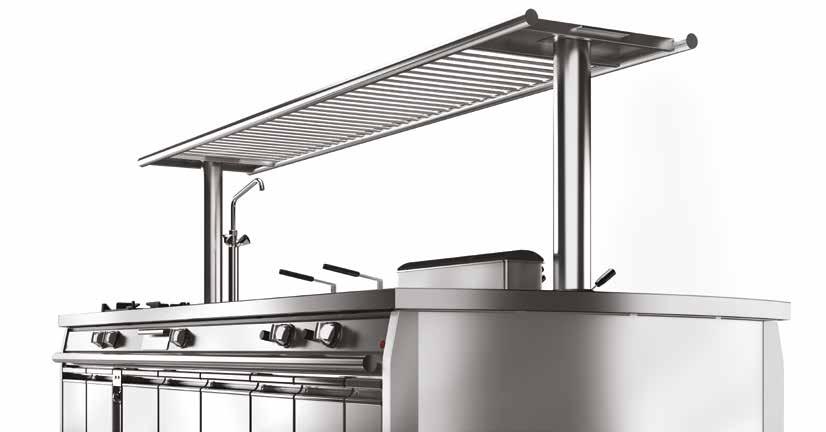 Maximum hygiene and easy cleaning The exclusive use of press-moulded worktops and flush-fitting side coupling of equipment prevents the ingress of dirt and ensures improved efficiency and hygiene,