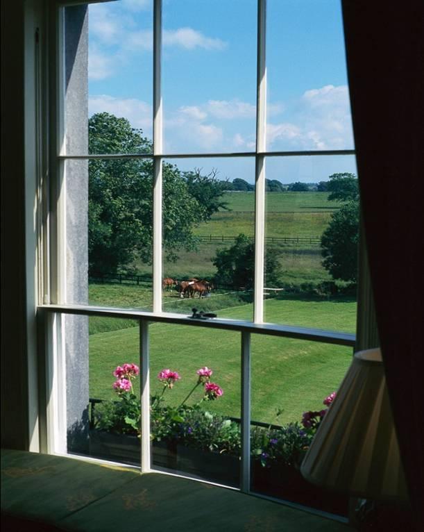 Energy Saving Tips Let the Heat In or Out Block out heat in the summer by keeping blinds or curtains