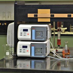 Thermo Scientific* FH100 and FH100X General-Purpose Peristaltic Pumps Maximizing Productivity for Every Lab, Every Day Thermo Scientific FH100 and FH100X General-Purpose Peristaltic Pumps are ideal