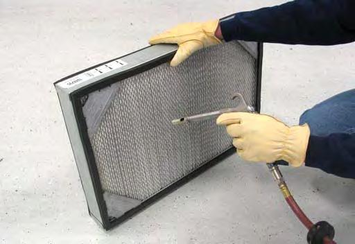 PASTABA: dulkių filtrà gali prireikti valyti dažniau, jei mašina naudojama itin dulkėtoje aplinkoje.
