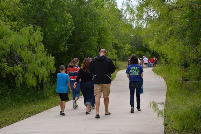 Trails & Sidewalks Needs Need for better maintenance and amenities along trails Need separated bikeways Need more connections from residential neighborhoods to parks and