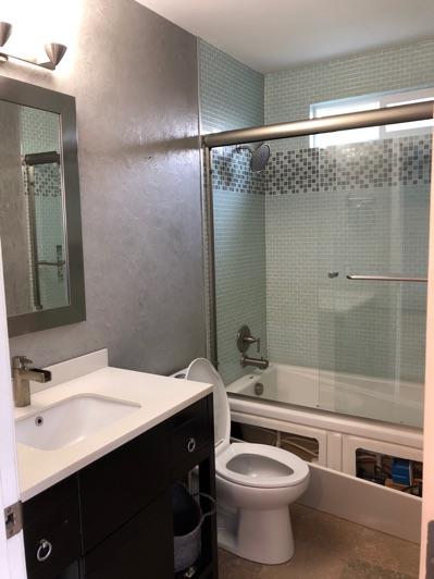 1. Location Materials: Upstairs Master Bedroom Master Bathroom 2. Room Ceiling and walls are in good condition overall. Accessible outlets operate. Light fixture operates.