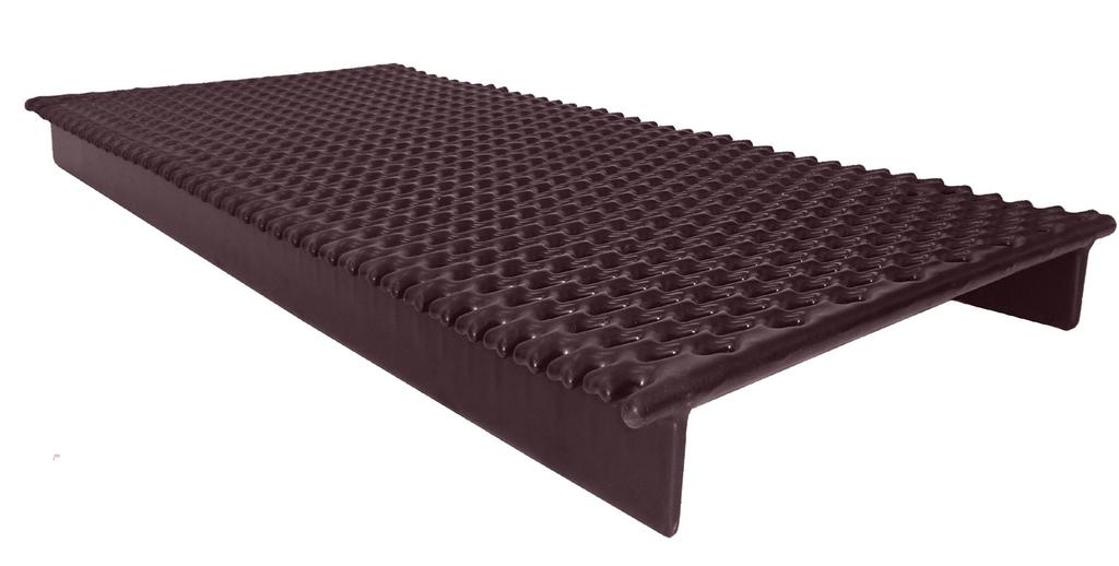 Tub RACS for Easy Bathing Plastic-coated expanded metal tub floor grates are manufactured by Ridglan Animal Care Systems.