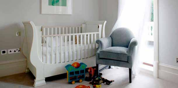 Our cot designs are based on the best-selling lit bateau shape that Simon Horn introduced