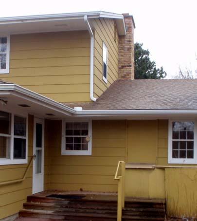 1.9 ROOFING, FLASHING, CHIMNEYS Downspouts 2.7 EXTERIOR Soffit, Fascia, & Trim No extension.