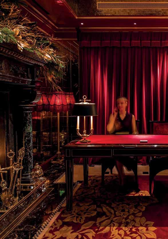 WELCOME TO PARK CHINOIS Park Chinois pays homage to the Dinner & Dance of yesteryear.