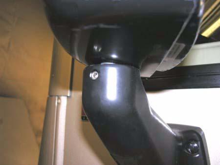SECTION 3 DRIVING YOUR MOTOR HOME Mirror Head Pivot Lock Loosen Allen head set screw to pivot mirror head.* (Torque 75-100 in/lbs) *Set screws may be located on the opposite side of the mirror arm.