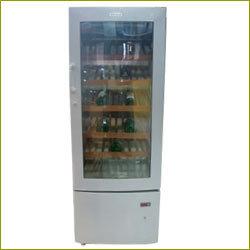 These are extensively used in hotels, restaurant, and canteens for