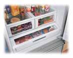 stooping to retrieve food Three drawers two moisture-controlled produce drawers plus the full-width Convertible Meat Savor /Produce Drawer make up the colder-thanfresh-food-section Chill Zone