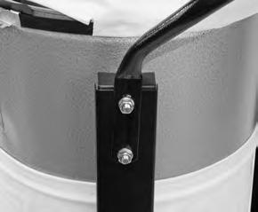 8. PREPARING THE DUST EXTRACTOR NOTE: Remove the plug from the socket before carrying out adjustment, servicing or