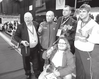 sportas Pasaulio savigynos čempionato Minske trečiosios vietos laimėtoja Karina Bičkutė Laimėjimus skynė imtynininkai Šiais metais baigusi Fundamentinių mokslų fakultetą Karina Bičkutė dalyvavo