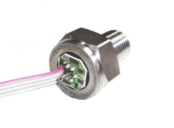 SPECIFICATIONS 316L SS Pressure Sensor 19mm Diameter Package 0-100mV Output Absolute and Gage Temperature Compensated The 82 constant voltage is a 19 mm small profile, media compatible,