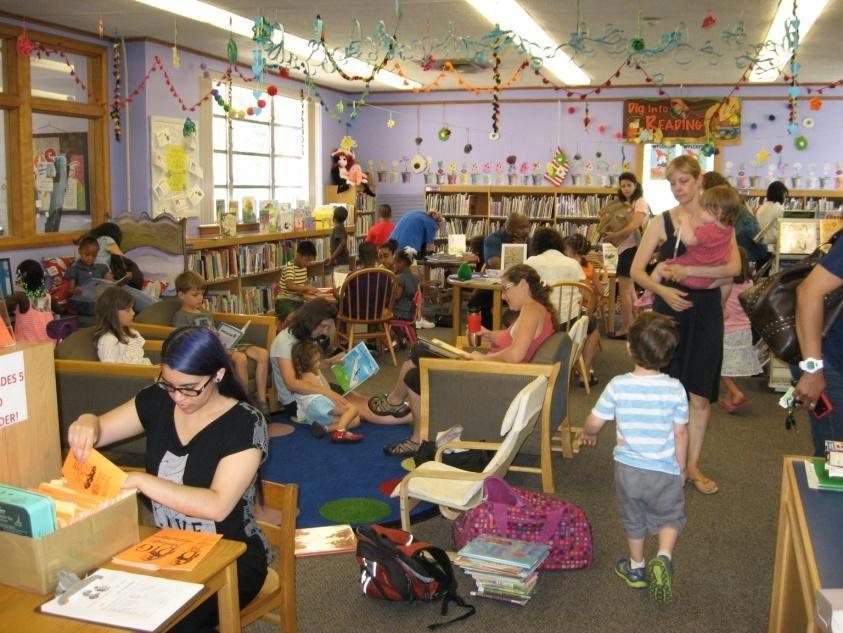 Maplewood Memorial Library Building Program 2015 5 Children s Collection Children s Books 38,000 (55% of total material circulation) Children s Area The children s area is a busy and dynamic space