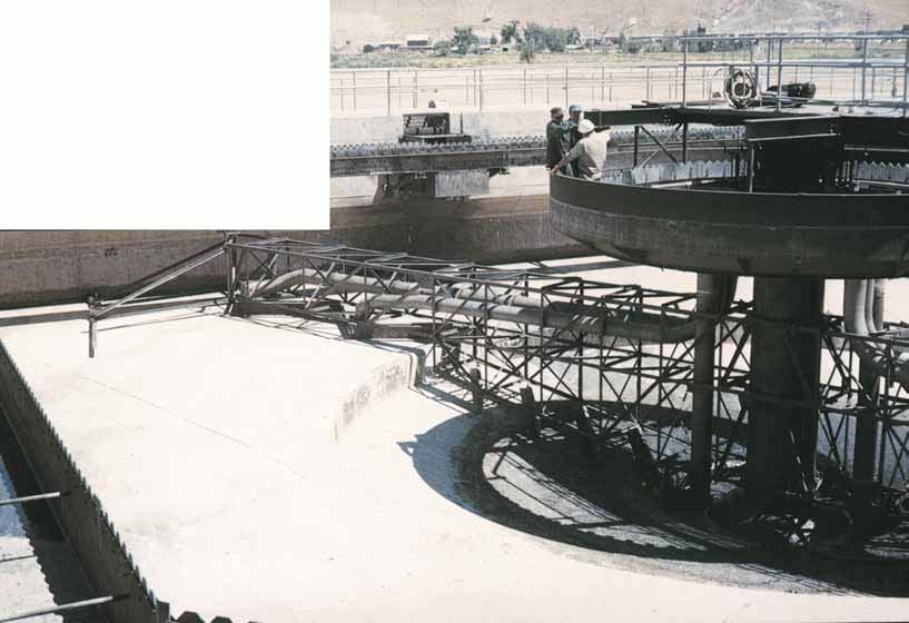 EIMCO ClariThickener Description In many wastewater treatment plants it is desirable to provide both clarification and sludge thickening.