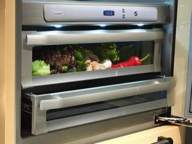 Keeping food fresher for longer Each section has its own separate evaporator with electronic temperature control so you can optimise the settings to suit the type of food being stored.