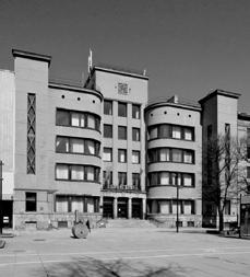 Mūsų modernaus Kauno simbolis Kristaus Prisikėlimo bažnyčia, yra vienas iš labiausiai įkvepiančių europietiškų vokiečių ekspresionisto Bruno Taut Die Stadtkrone ( miesto karūnos ) idėjos pavyzdžių.