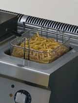 C Gas Tube Fryer (34 lt) 34 lt ideal for floured foods and pastry Gas tube inside the well create a cold zone to capture food particles Stainless steel